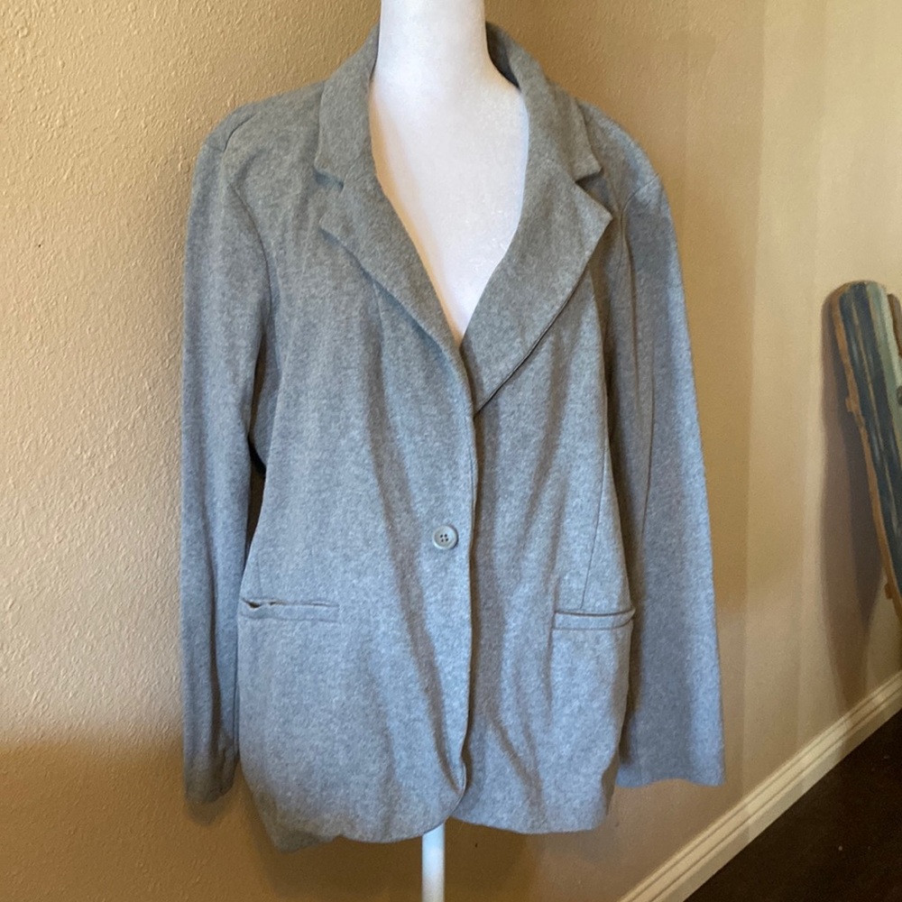 Gray blazer with soft stretch
